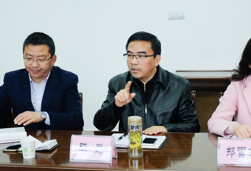 20190313-市教育局陳昆局長(zhǎng)一行實(shí)中調(diào)研26.JPG