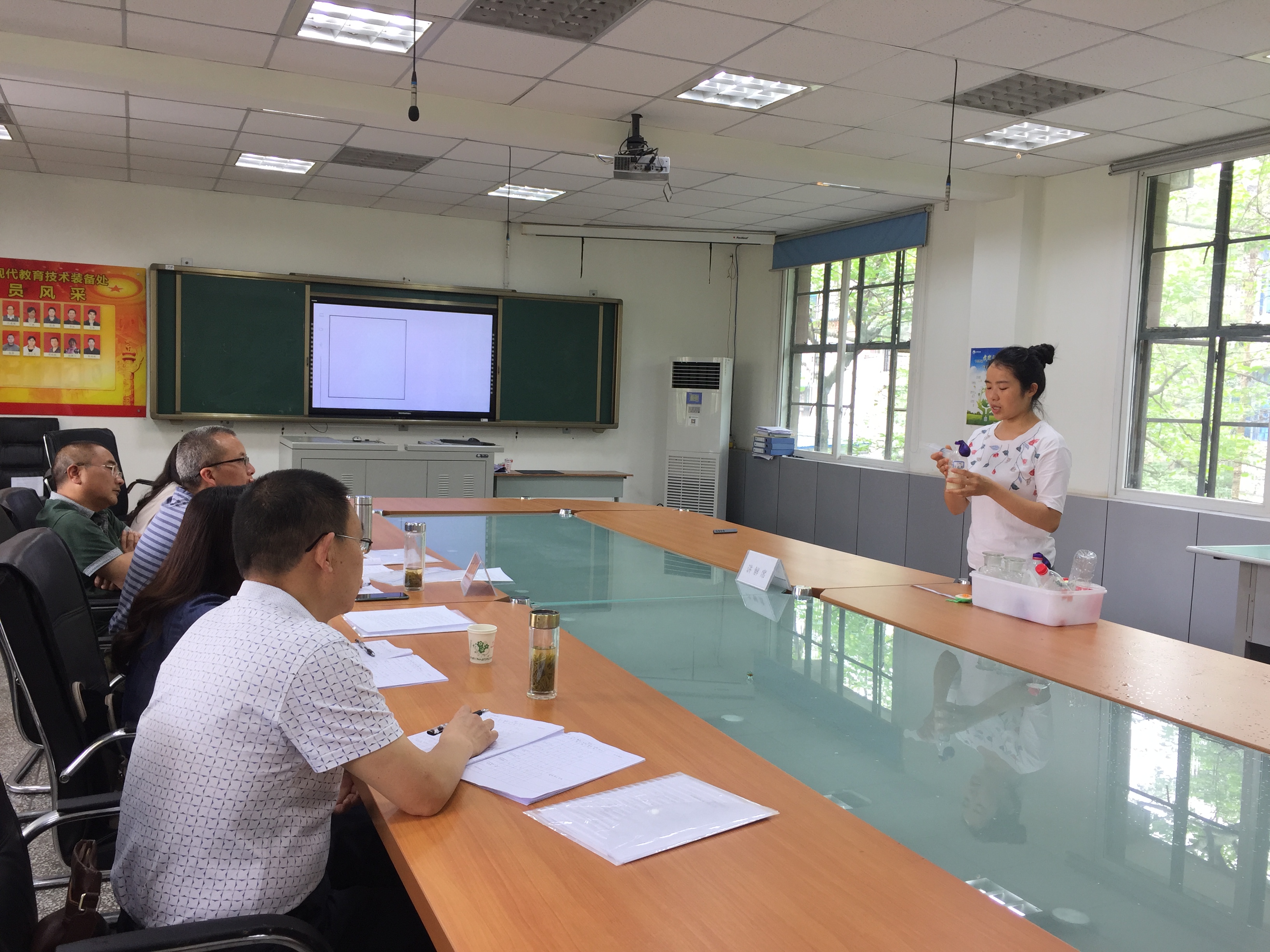 劉喬莉老師現(xiàn)場展示.JPG